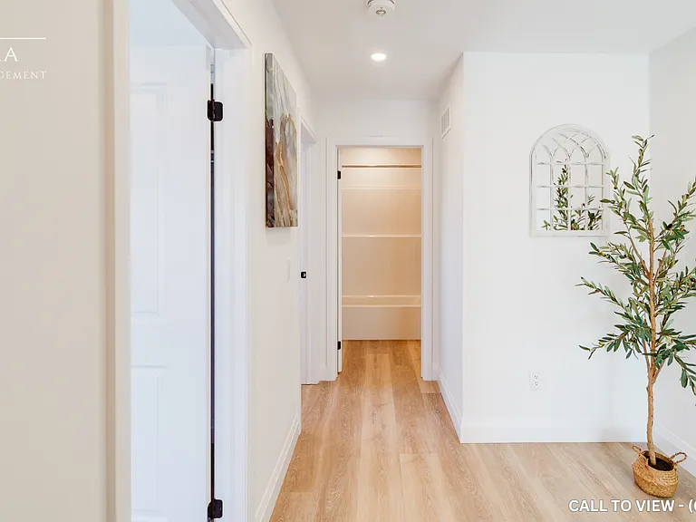 823 Stirling Ave S #2 — Photo 16