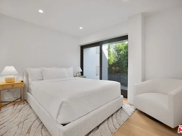 30020 Morning View Dr — Photo 63