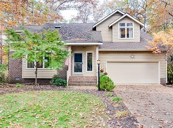 3rd image of 4704 Squaw Valley Ct
