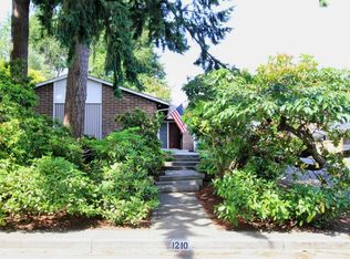 1210 W Mount Ct, Fircrest, WA 98466