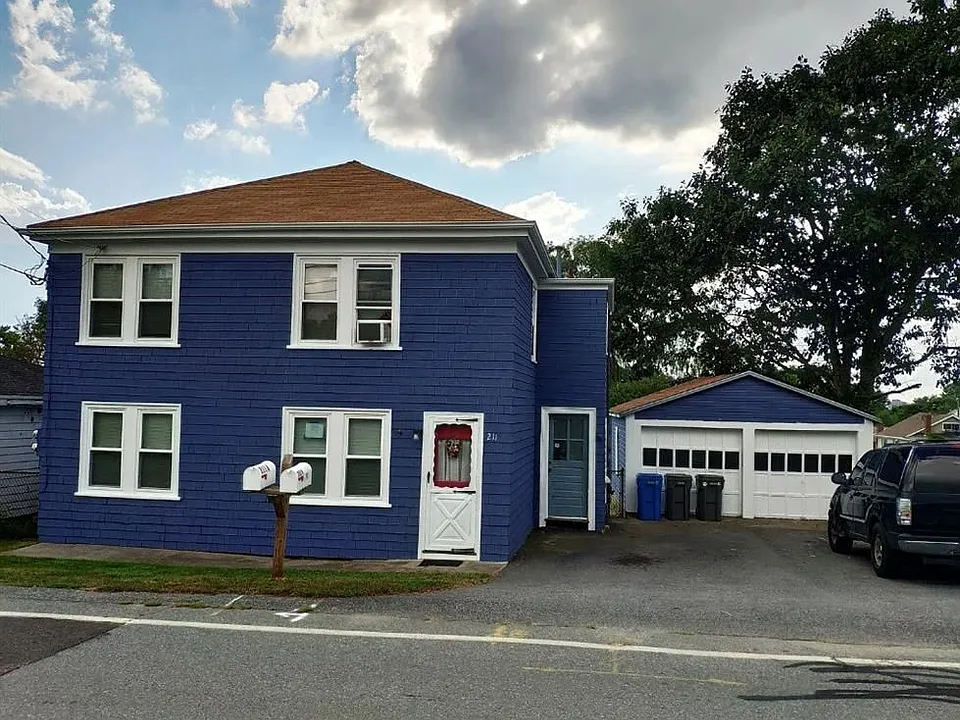 211 Wolcott Ave #1