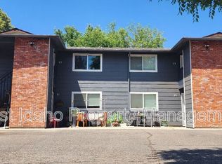 83 SW 7th Ave, Meridian, ID 83642