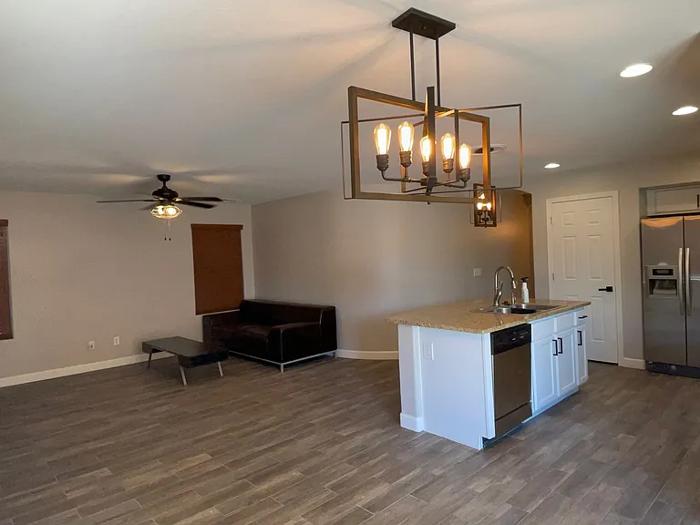 W T Ryan Ln — Photo 3