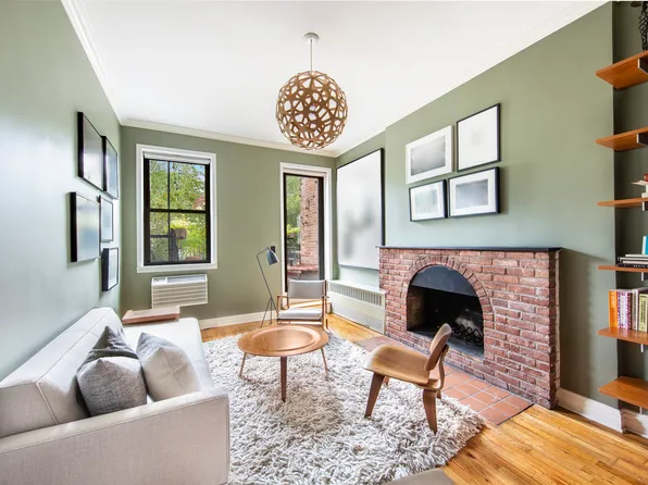 56 West 89th Street image 1 of 6