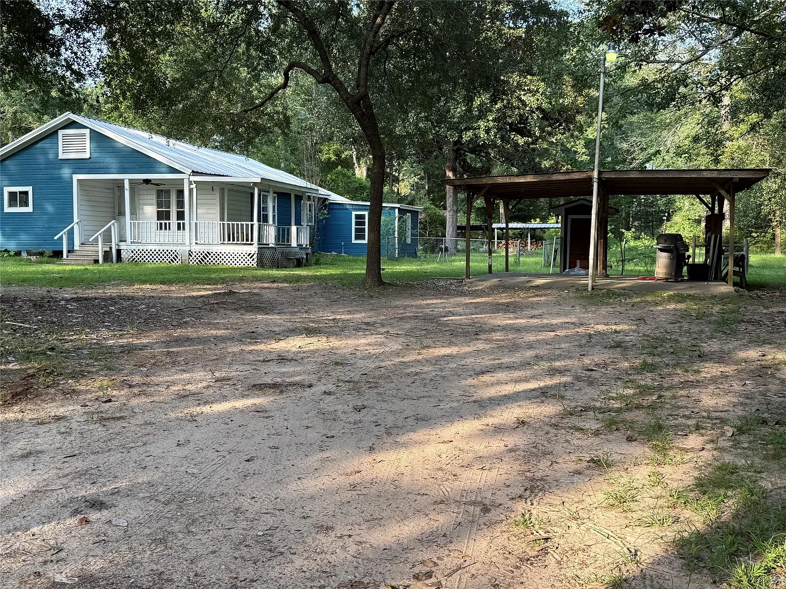 3 bed, 1.0 bath, 1624 sqft, $1,400 — Photo 2