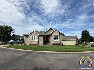 2728 SW Blue Stem Dr, Topeka, KS 66614