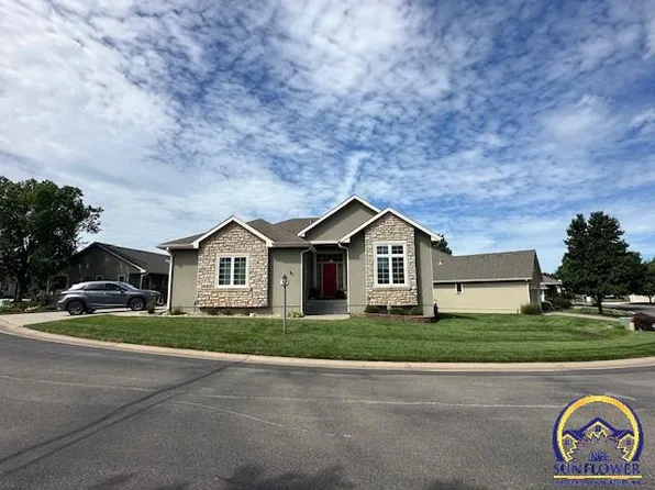 2728 SW Blue Stem Dr, Topeka, KS 66614