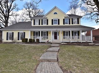 502 Steeplechase Rd, St Charles, IL 60174