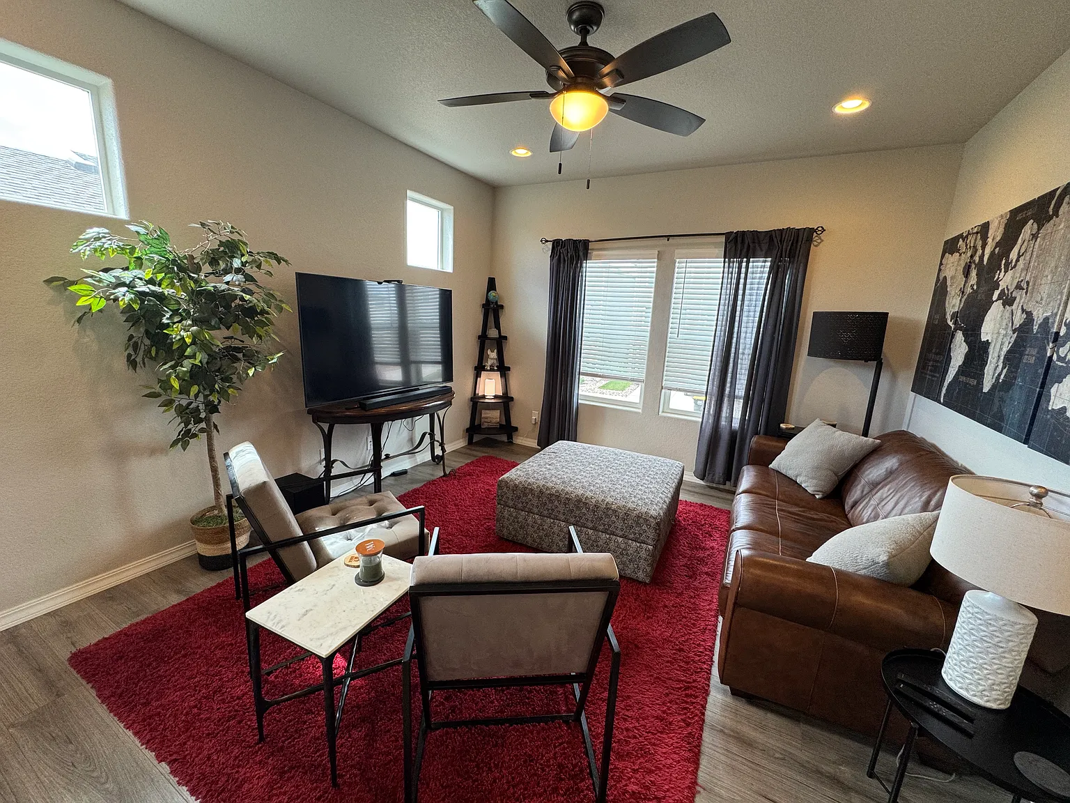 2 bed, 1108 sqft, $2,200 — Photo 3