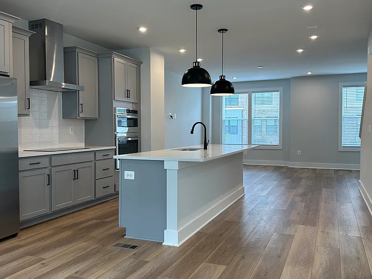 9425 Alquist St — Photo 24