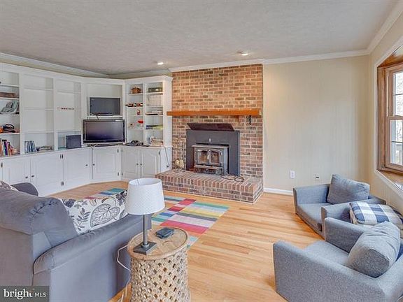 5th image of 6101 Housatonic Ct