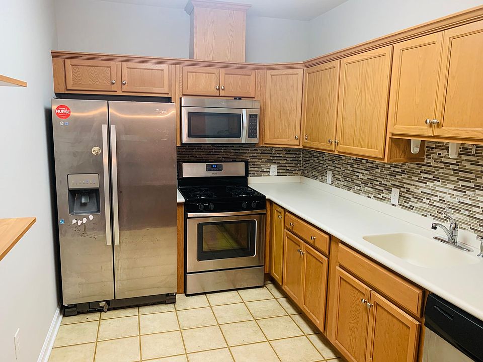 1st image of 523 Doral Ct