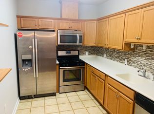 523 Doral Ct, Piscataway, NJ 08854