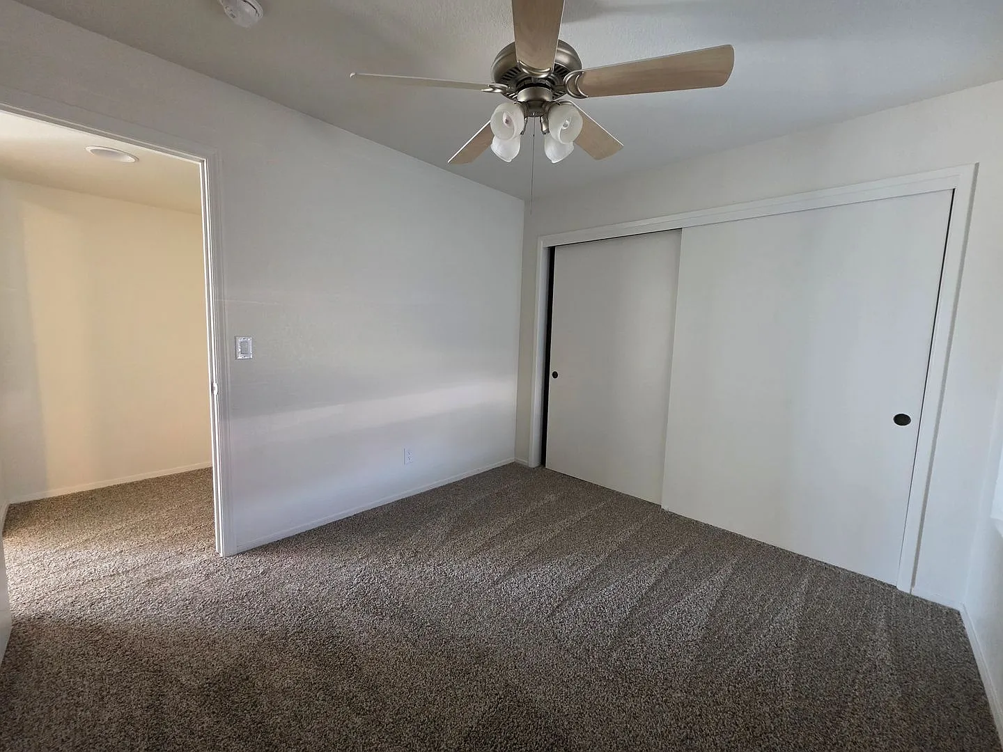 *Wait list full- Currently not accepting applications* Home with pool — Photo 3