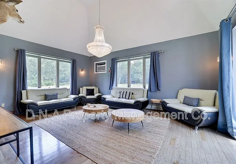 133 Montanesca Rd — Photo 29
