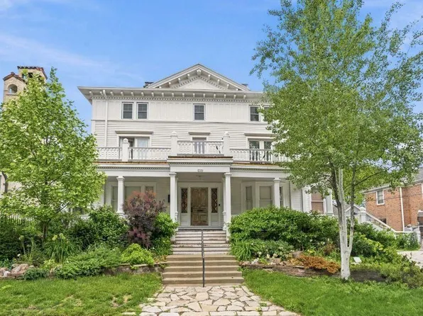 2328 E Back Bay STREET, Milwaukee, WI 53202