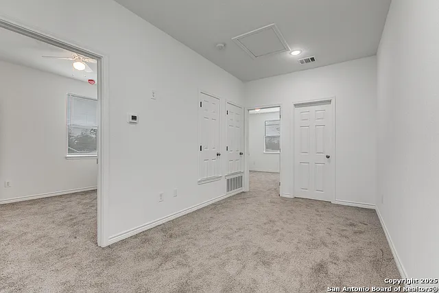 1835 W Poplar #402 — Photo 11