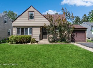 140 W Park Dr, Lombard, IL