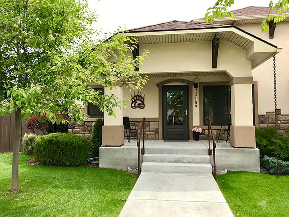 2nd image of 3715A Connery Cir