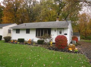 7612 Inland Dr, Olmsted Falls, OH 44138