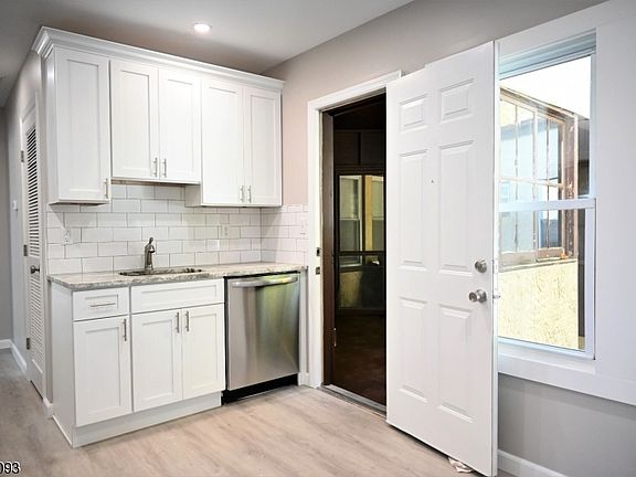 2nd image of 37-39 Bloomfield Ave #6