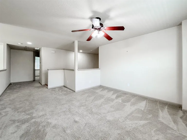 20319 Little Wing Dr — Photo 38