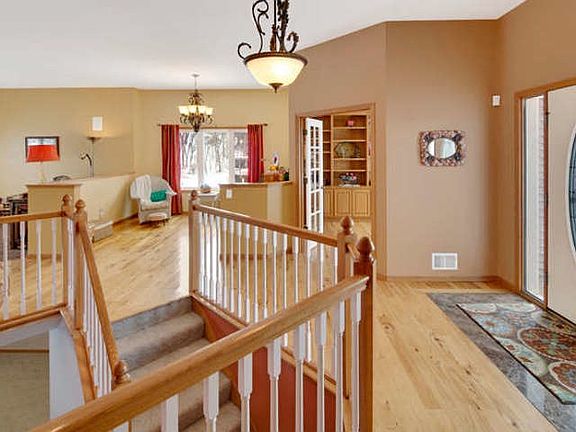 3rd image of 1844 Westchester Ln