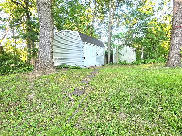 1405 Peachwood Ln — Photo 35
