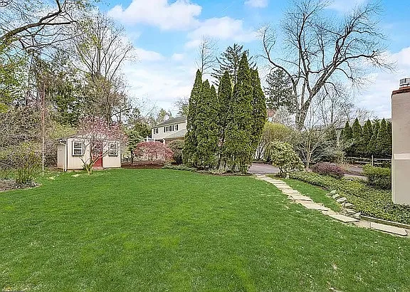 307 Waring Rd — Photo 53