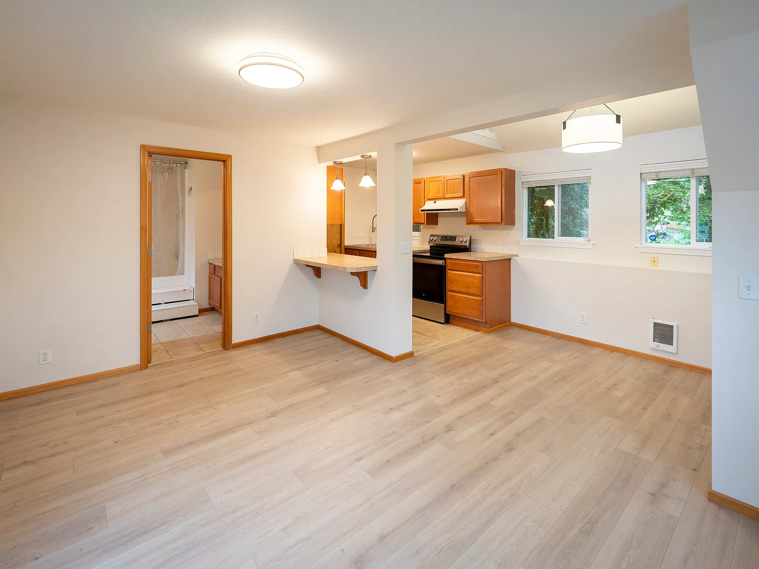 1 bed, 728 sqft, $1,825 — Photo 2