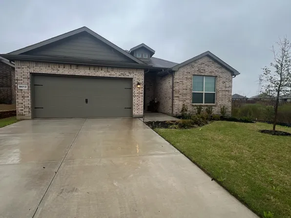 8613 Horseshoe Hill Ct, Fort Worth, TX 76131