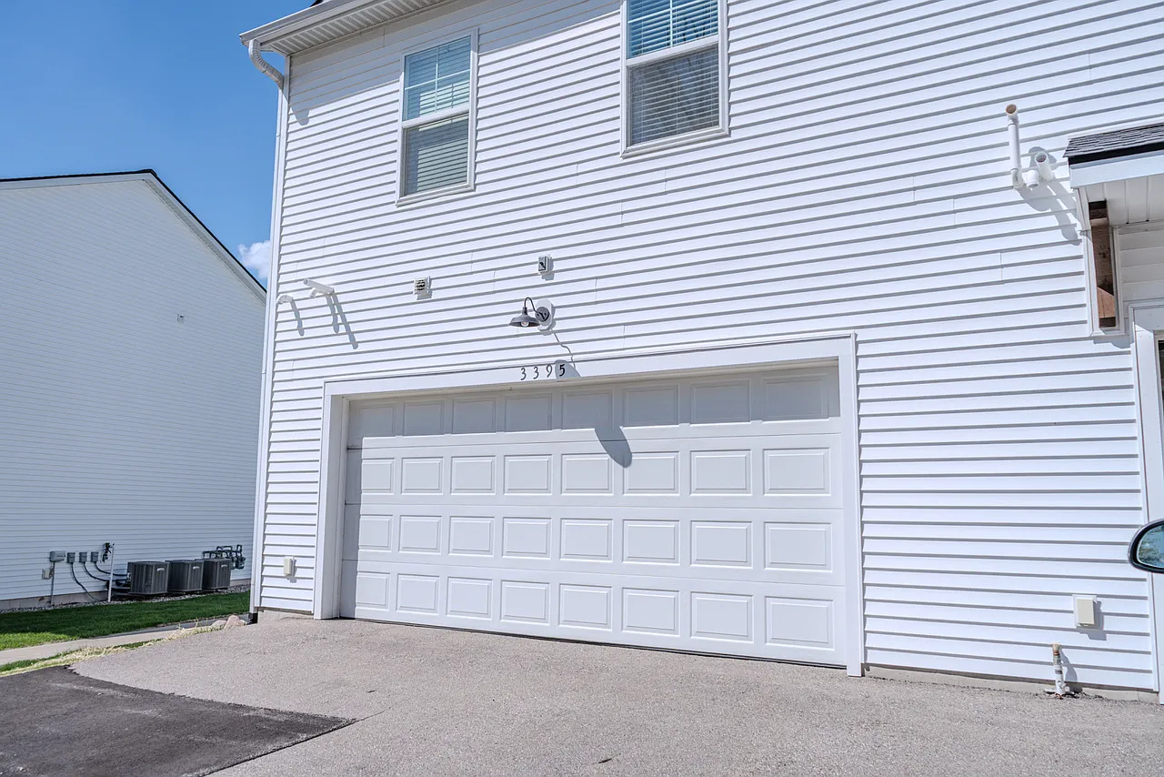 The Vue Townhomes at Rivertown Park — Photo 2