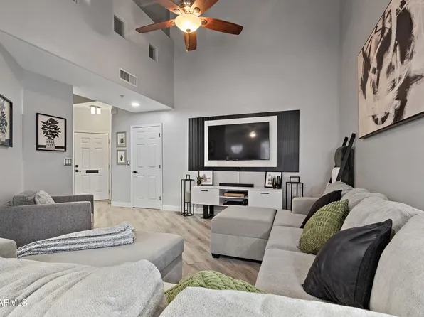 1070 E SUNBURST Lane, Tempe, AZ 85284