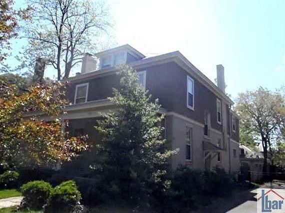 1st image of 530 Sayre Ave