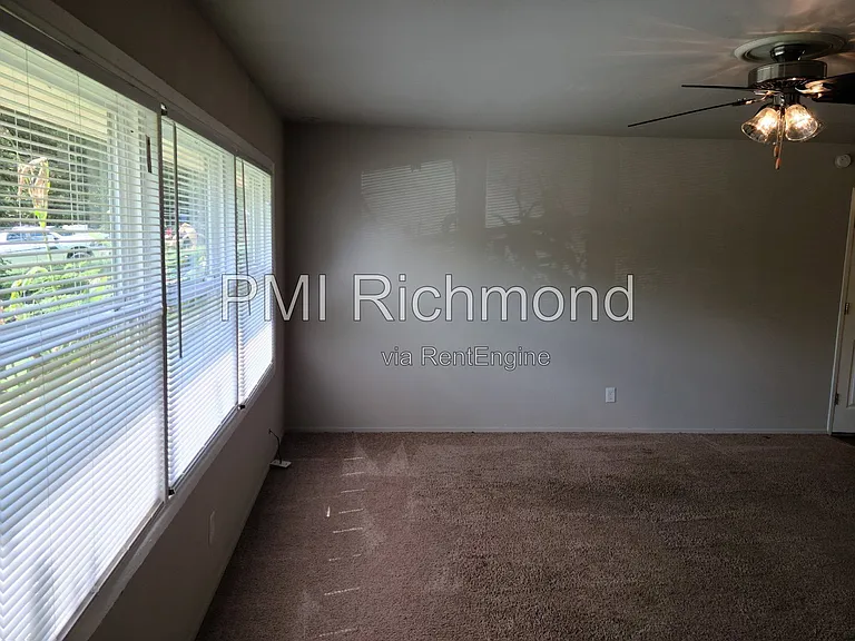 9604 Stoneridge Ln — Photo 3