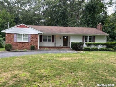 28 N Swezeytown Road, Middle Island, NY, 11953
