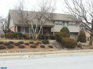 1203 Lilac Ln, Reading, PA 19609