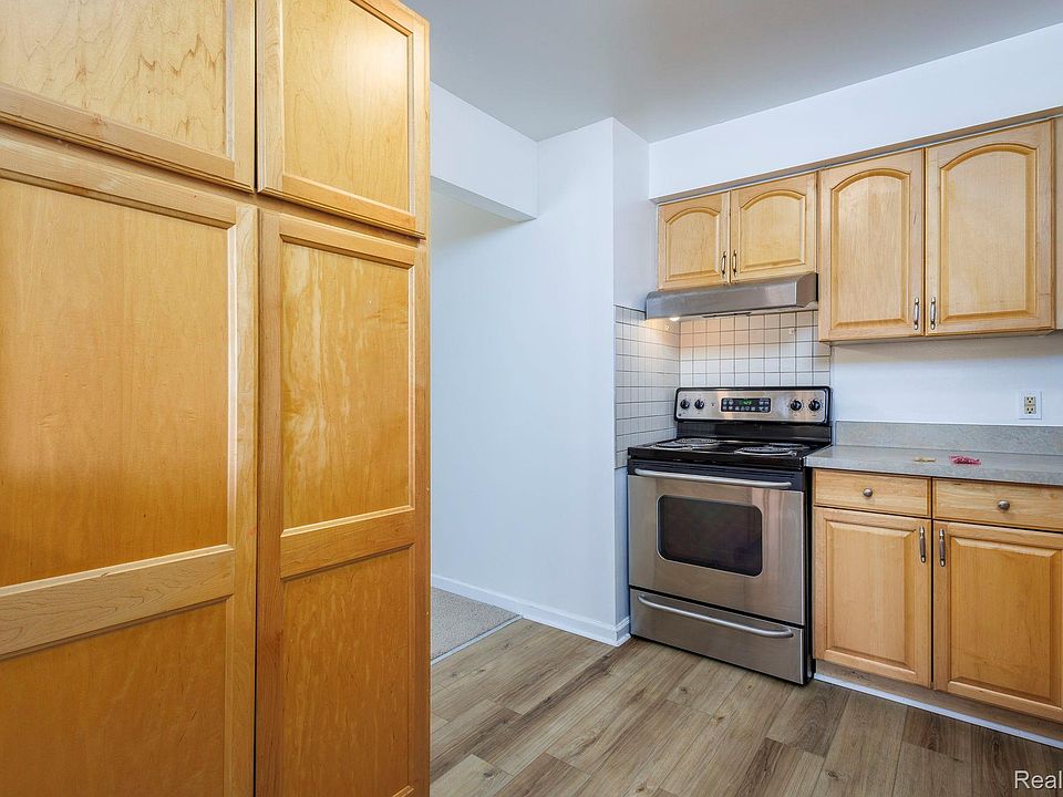 33621 Pondview Cir #99, photo 13
