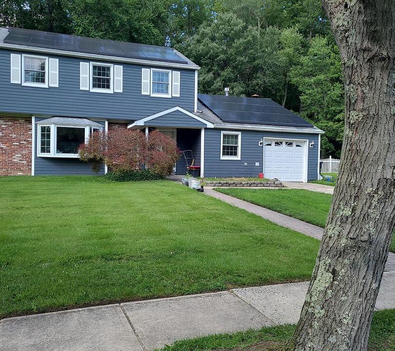 1st image of 10 Evergreen Trl