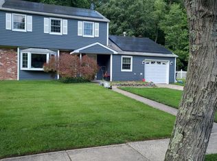 10 Evergreen Trl, Medford, NJ 08055