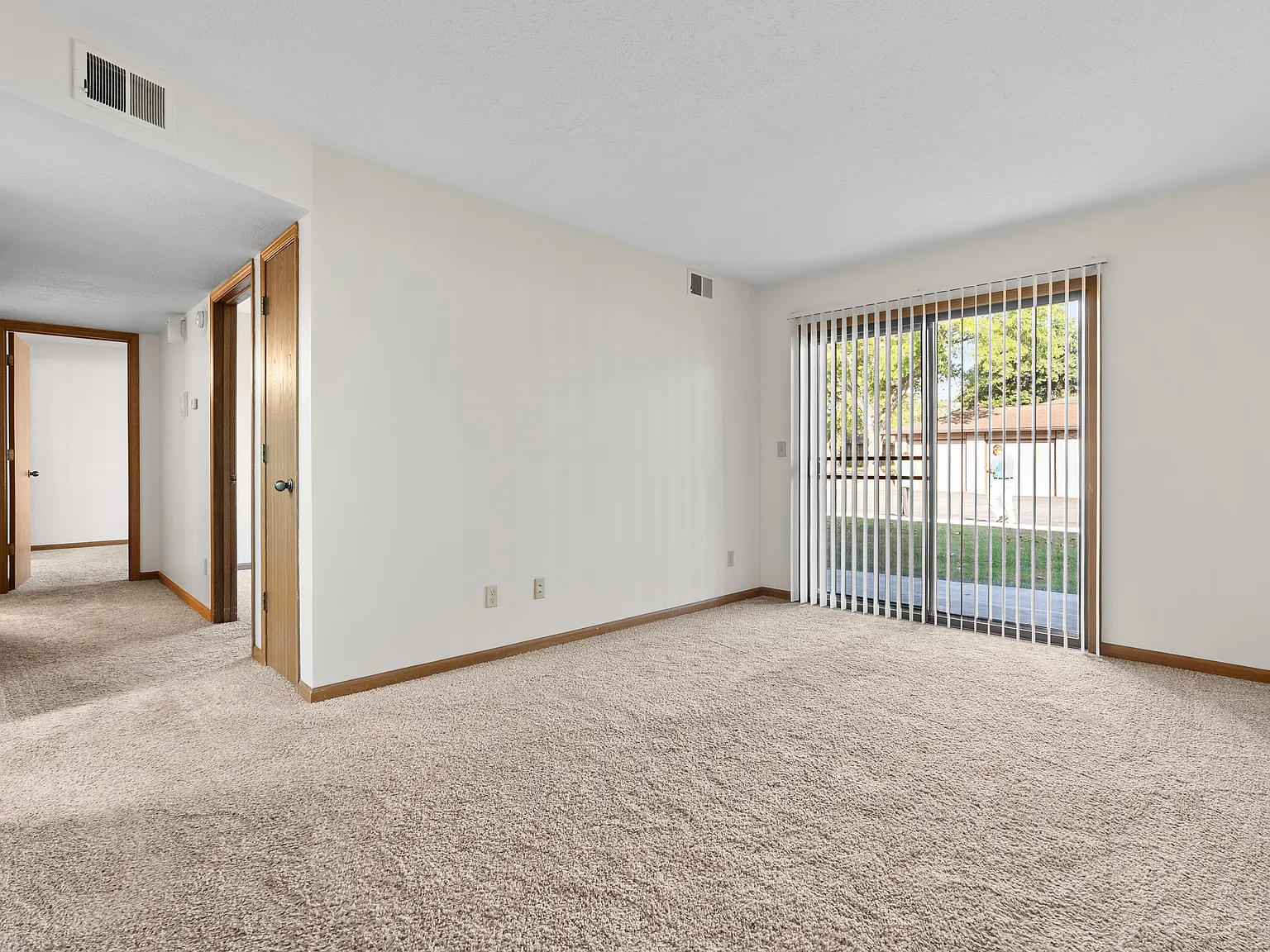 Swanson Court Apartments — Photo 4