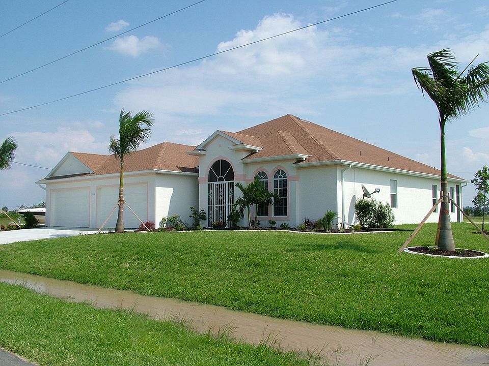 4 Car Garage