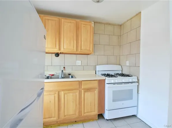 155 Chambers St, Newburgh, NY