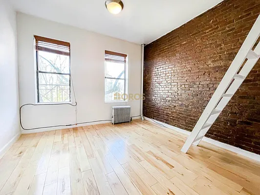 Rented by City Connections Realty | media 1