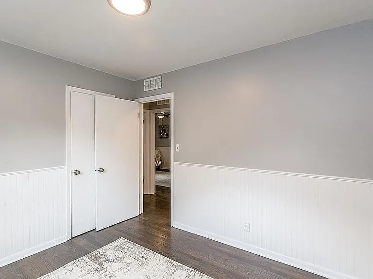 6943 Outlook St — Photo 17