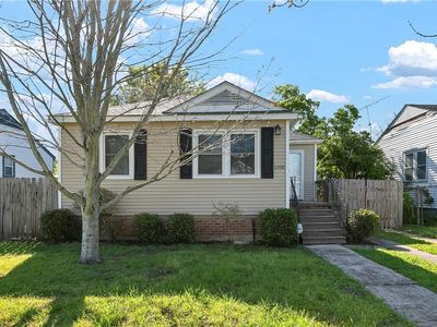 5330 Cameron Blvd, New Orleans, LA, 70122