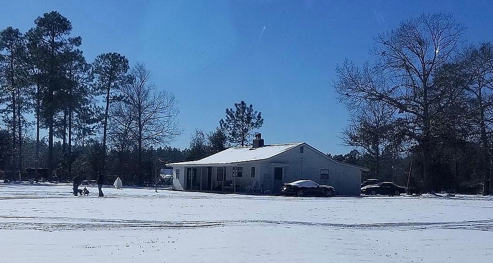 2nd image of 25 B Baker Dr
