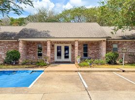 Brookhollow Apartments