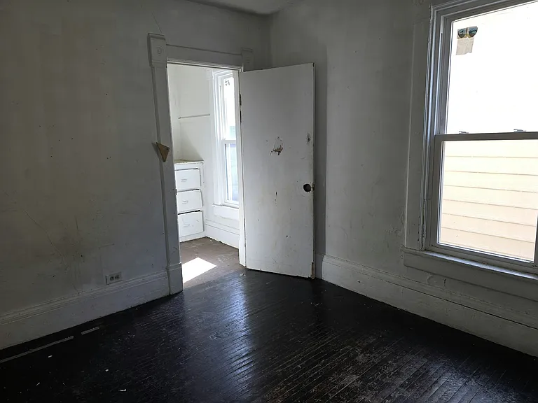 1806 N Peoria Ave — Photo 14