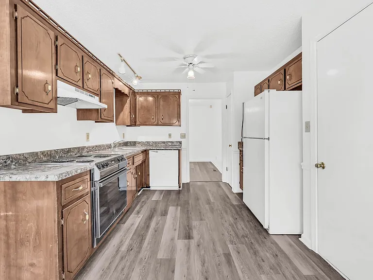 522 Eysian Rd — Photo 5